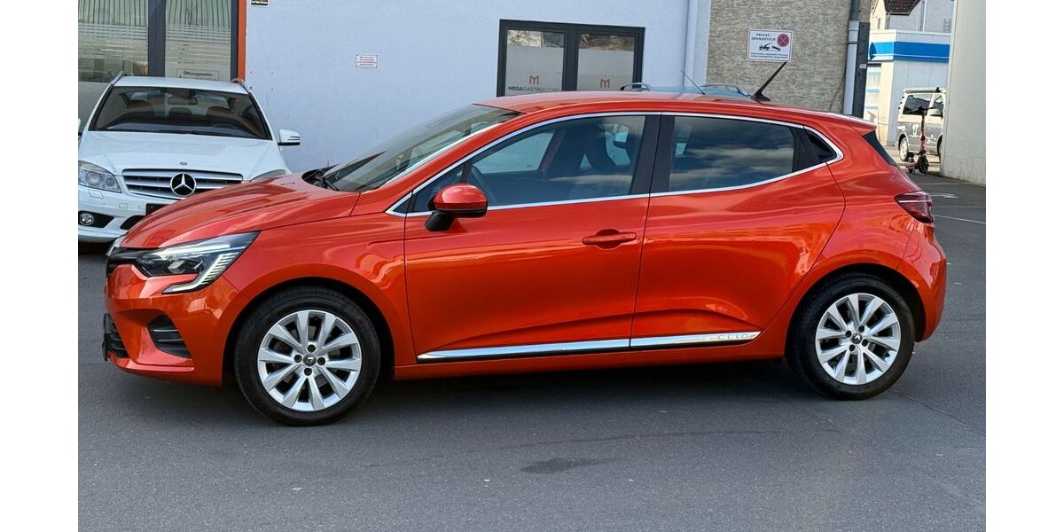 Renault Clio 150.000 km 9.999 &euro; Frankfurt am Main 60314