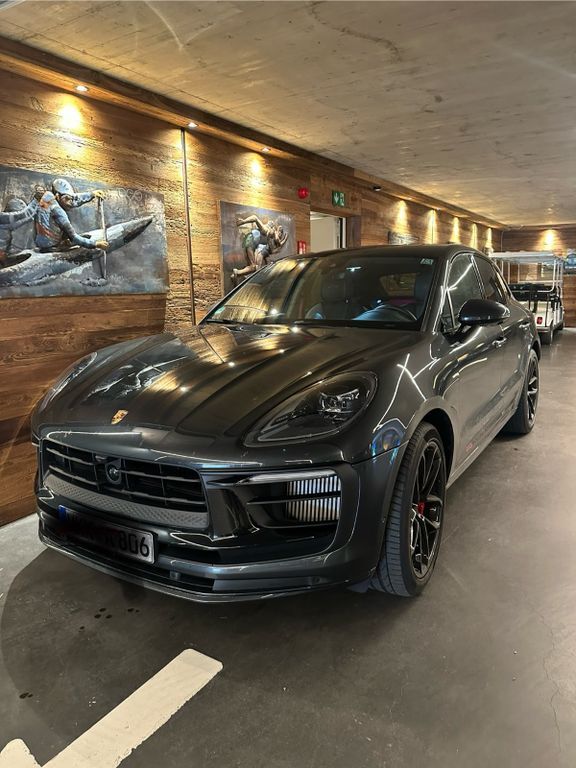 Porsche Macan 14.000 km 103.500 € Bad Vilbel 61118