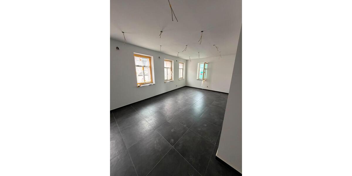 Einfamilienhaus Babenhausen - 7 Zimmer, 255 m&sup2;, 999.999&euro; | Angebot:26841410