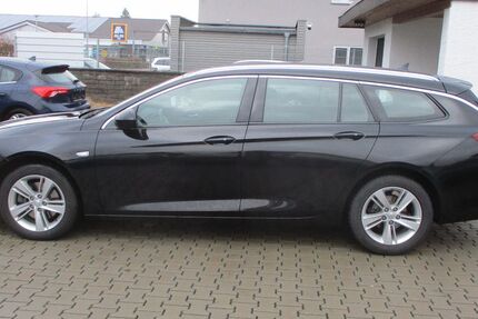 Opel Insignia 136.744 km 12.899 &euro; Babenhausen 64832