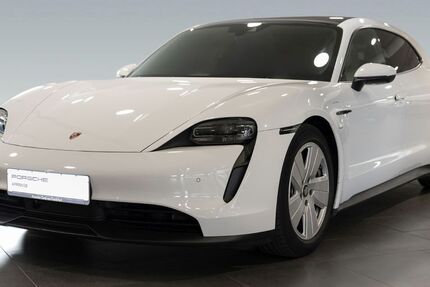 Porsche Taycan 45.083 km 58.960 &euro; Frankfurt 60314