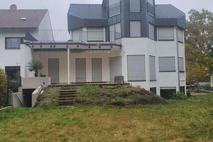 Haus Rüsselsheim - 11 Zimmer, 396 m&sup2;, 1.280.000&euro; | Angebot:27032712