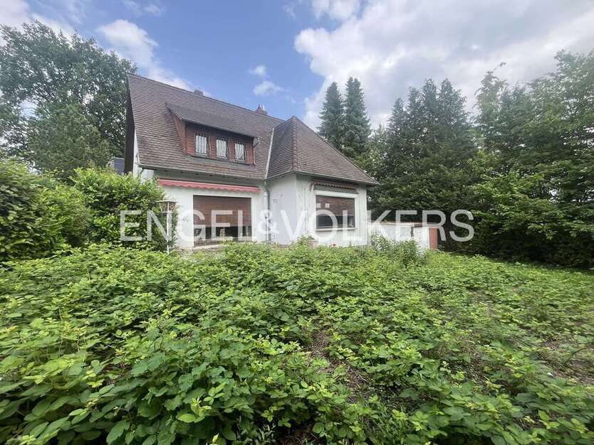 Grundstück zu verkaufen in Oberursel 840.000 € 594 m²