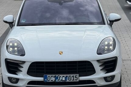 Porsche Macan 100.000 km 32.900 € Offenbach am Main 63069
