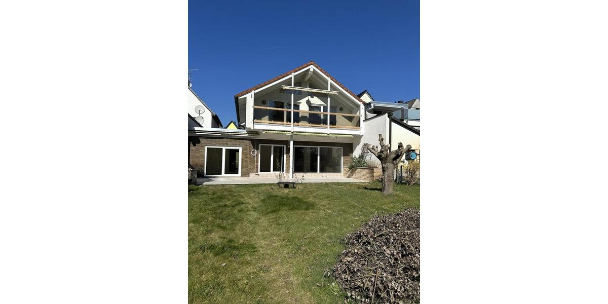 Etagenwohnung Egelsbach - 2 Zimmer, 90 m&sup2;, 1.300&euro; | Angebot:26148389