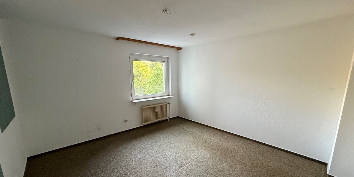 Bad Homburg - Kirdorf: Großzügige 4-Zimmer – Wohnen mit viel Platz - Etagenwohnung Bad Homburg Gonzenheim | Angebot:27333310
