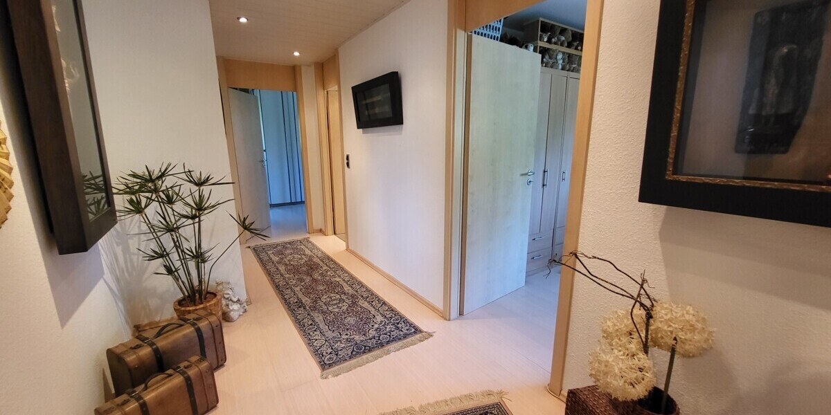 Eck-Haus im Haus mit Garten in toller Lage von Hanau - Maisonettenwohnung Hanau | Angebot:26924458