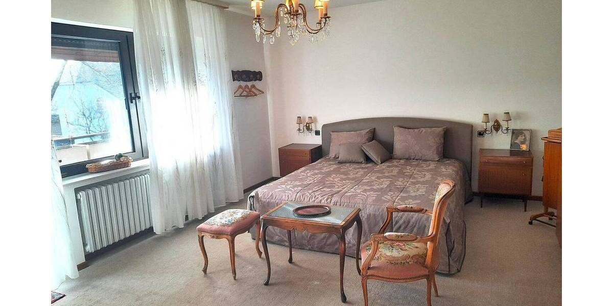 Einfamilienhaus Kriftel - 8 Zimmer, 251 m&sup2;, 1.080.000&euro; | Angebot:25968360