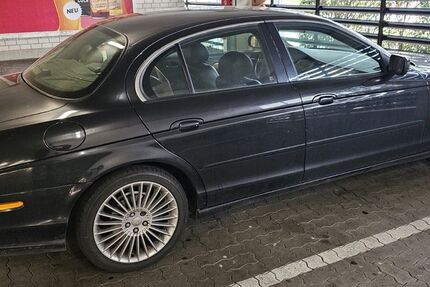 Jaguar S-Type 312.000 km 1.800 &euro; Bad Vilbel 61118