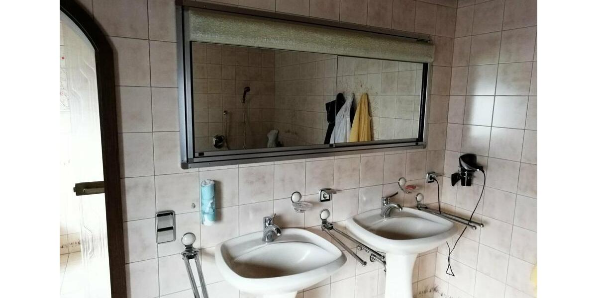 Etagenwohnung Flörsheim am Main - 3 Zimmer, 110 m&sup2;, 930&euro; | Angebot:25374260