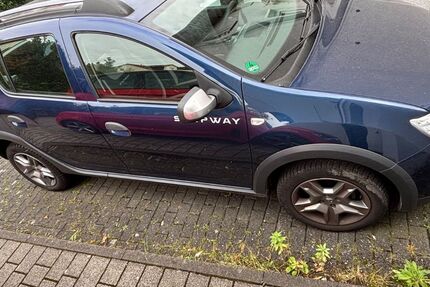 Dacia Sandero 22.000 km 11.000 € Frankfurt 60528