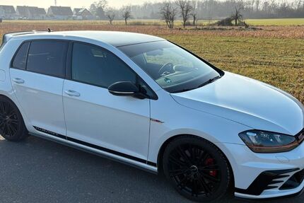 VW Golf 87.000 km 24.700 &euro; Seligenstadt 63500