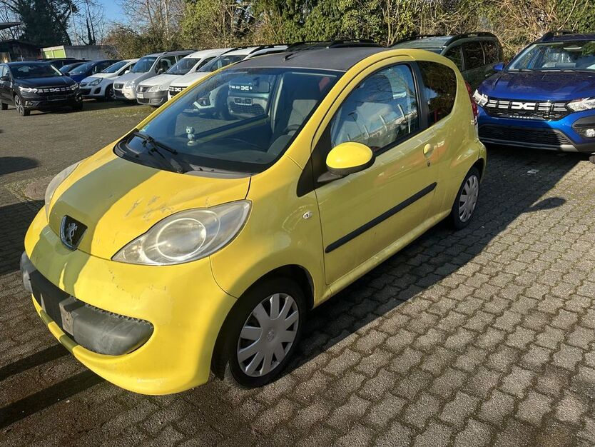 Peugeot 107 186.000 km 990 € Hanau 63452