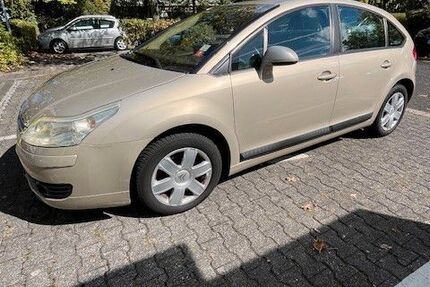 Citroen C4 200.000 km 2.700 € Eschborn 65760
