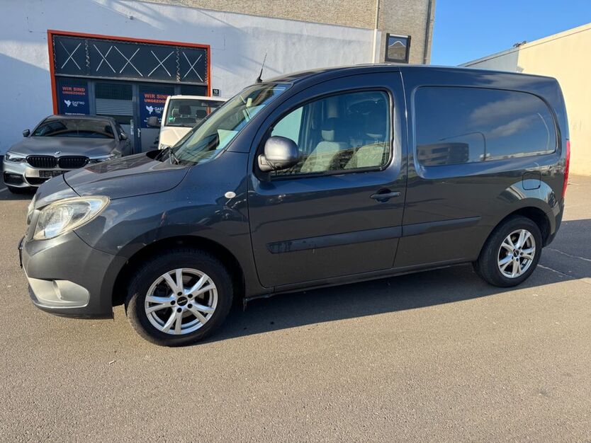 Mercedes-Benz Citan 180.000 km 7.999 € Frankfurt am Main 60314