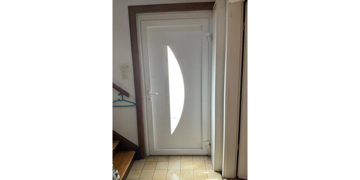 Bergen-Enkheim: Haus mit 7 Zimmer zum Sanieren! Panoramablick! 7 zimmer