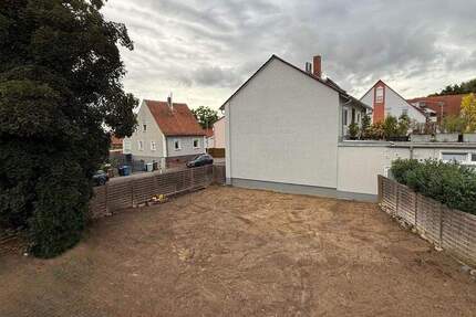 Flexibler Bauplatz 210 m² (erweiterbar bis 300 m²) geeignet für zwei Häuser o. Ein-Zweifamilienhaus zimmer