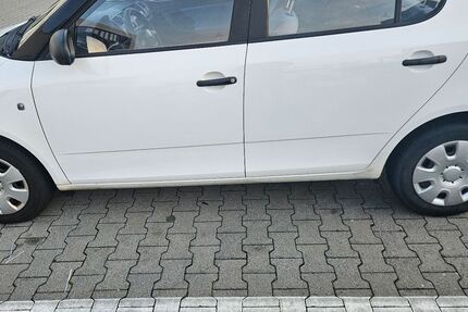 Skoda Fabia 105.000 km 1.700 &euro; Kelsterbach 65451