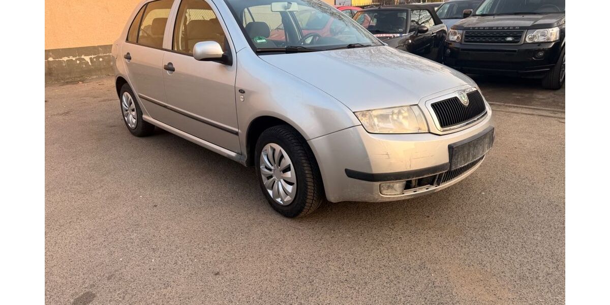Skoda Fabia 121.900 km 3.350 &euro; FRANKFURT 65933