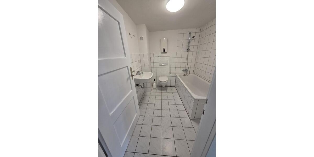 Etagenwohnung Frankfurt am Main Bornheim - 1 Zimmer, 35 m&sup2;, 700&euro; | Angebot:25853903