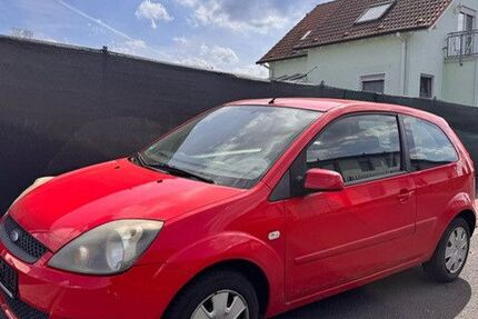 Ford Fiesta 236.703 km 1.700 € Hanau 63452
