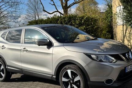 Nissan Qashqai 90.000 km 10.500 &euro; Offenbach 63071