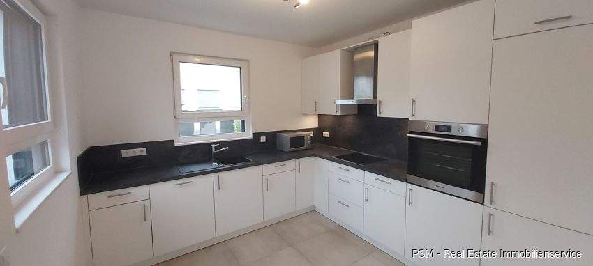 Reihenmittelhaus Flörsheim / Weilbach Weilbach - 6 Zimmer, 221 m&sup2;, 2.800&euro; | Angebot:25678837