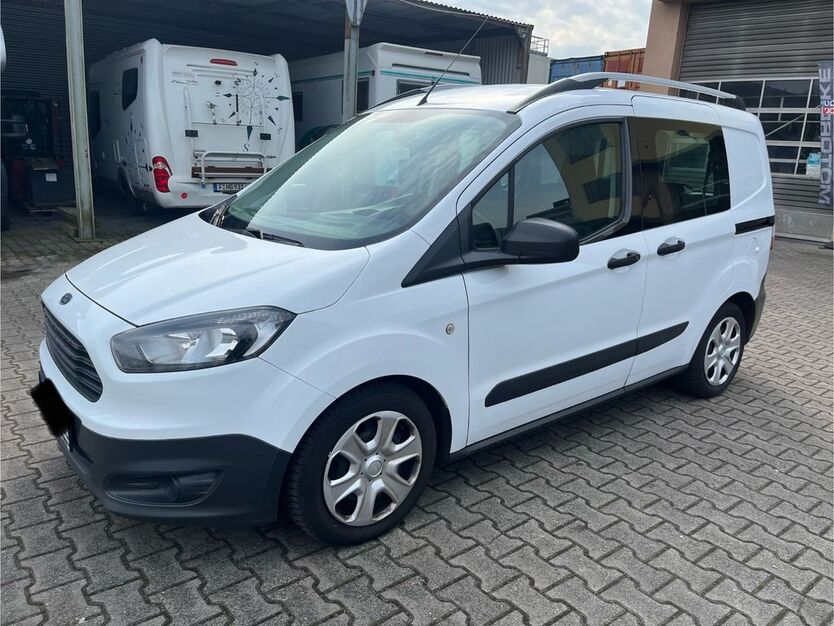 Ford Transit Courier 95.000 km 8.490 € Frankfurt am Main 65933