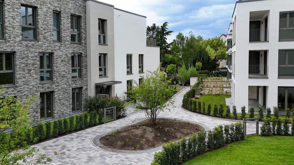 NEUBAU ERSTBEZUG-Charmante 3 Zi Whg-mit Gäste WC und Balkon-Wohnen auf höchstem Niveau 3 zimmer