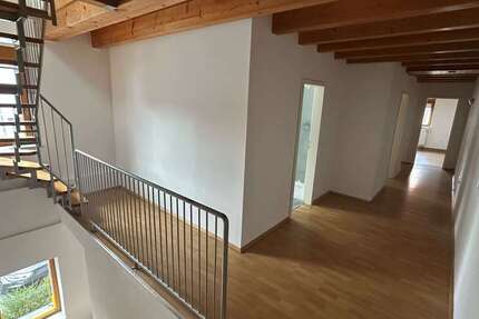 Haus Friedberg Ossenheim - 4 Zimmer, 120 m&sup2;, 1.200&euro; | Angebot:26255433