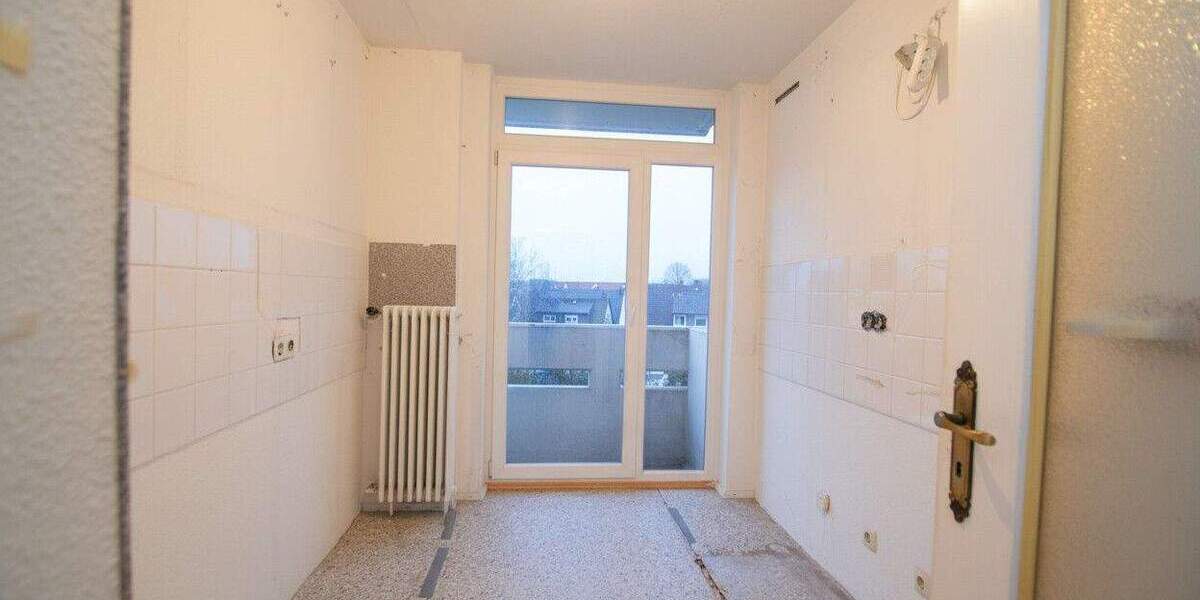 Lichtdurchflutete 3-Zimmer-Wohnung im gepflegten Mehrfamilienhaus mit Pool und Sauna 3 zimmer