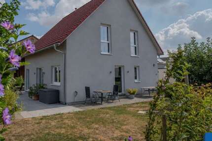 Haus Bruchköbel - 5 Zimmer, 140 m&sup2;, 620.000&euro; | Angebot:27357353