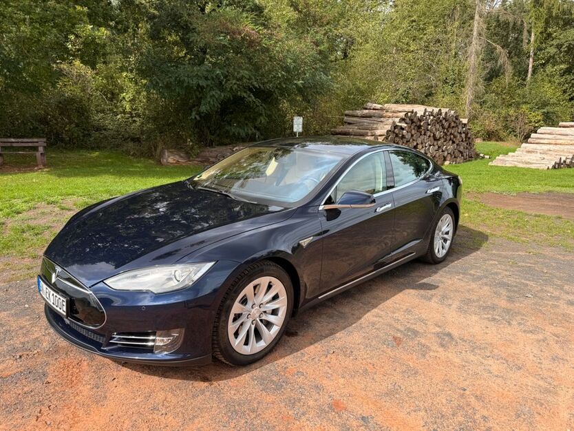 Tesla Model S 182.448 km 17.750 € Gründau 63584