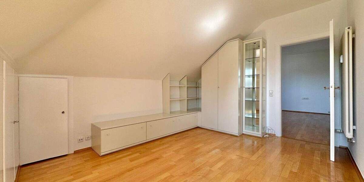 Mehrfamilienhaus, Wohnhaus Offenbach Offenbach am Main - 9 Zimmer, 307 m&sup2;, 1.095.000&euro; | Angebot:25696458