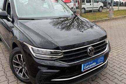VW Tiguan 97.995 km 24.450 € Offenbach 63071