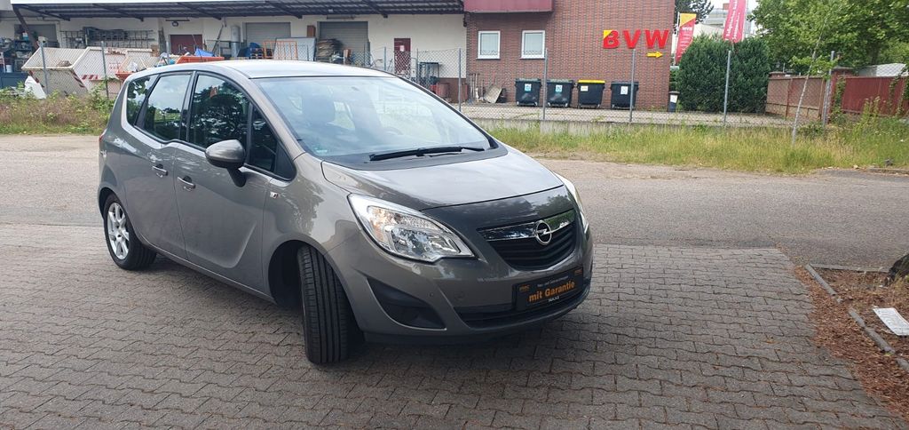 Opel Meriva 121.854 km 6.999 &euro; Frankfurt am Main 60386