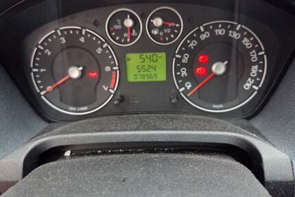 Ford Fiesta 79.000 km 2.400 &euro; Mühlheim 63165