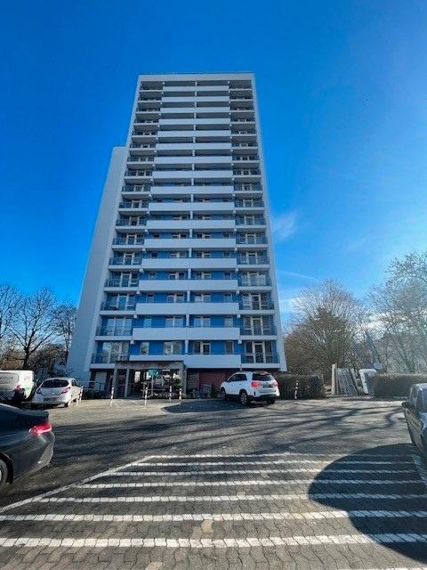 Großzügig geschnittene 2-Zimmer-Wohnung mit Balkon in Bad Homburg zu vermieten! zimmer