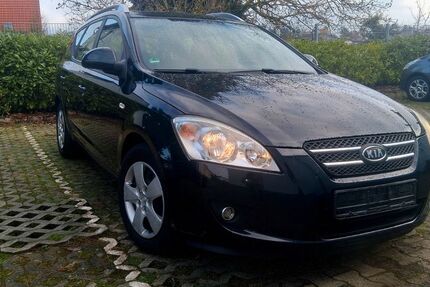 Kia ceed Sportswagon 153.200 km 4.300 € Kronberg 61476