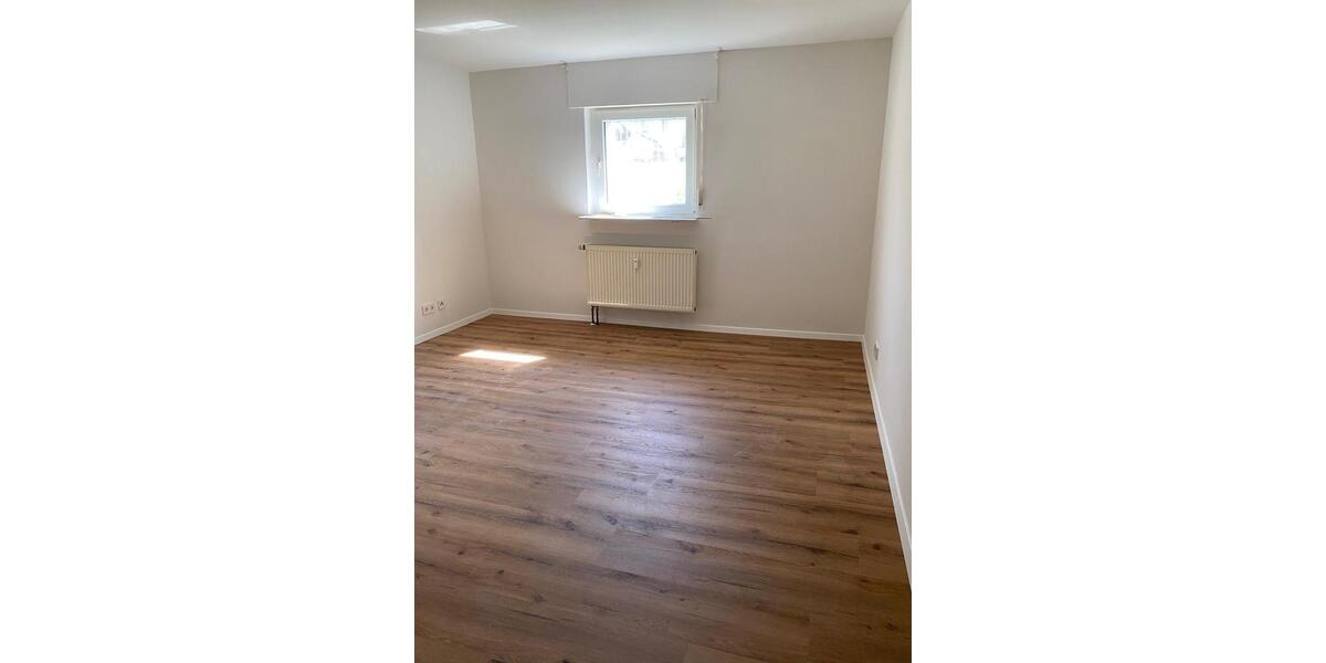 Etagenwohnung Hanau Kesselstadt - 4 Zimmer, 94 m&sup2;, 1.320&euro; | Angebot:26254499