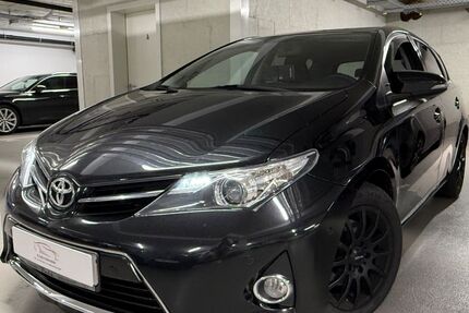 Toyota Auris 165.000 km 7.999 &euro; Frankfurt am Main 60386