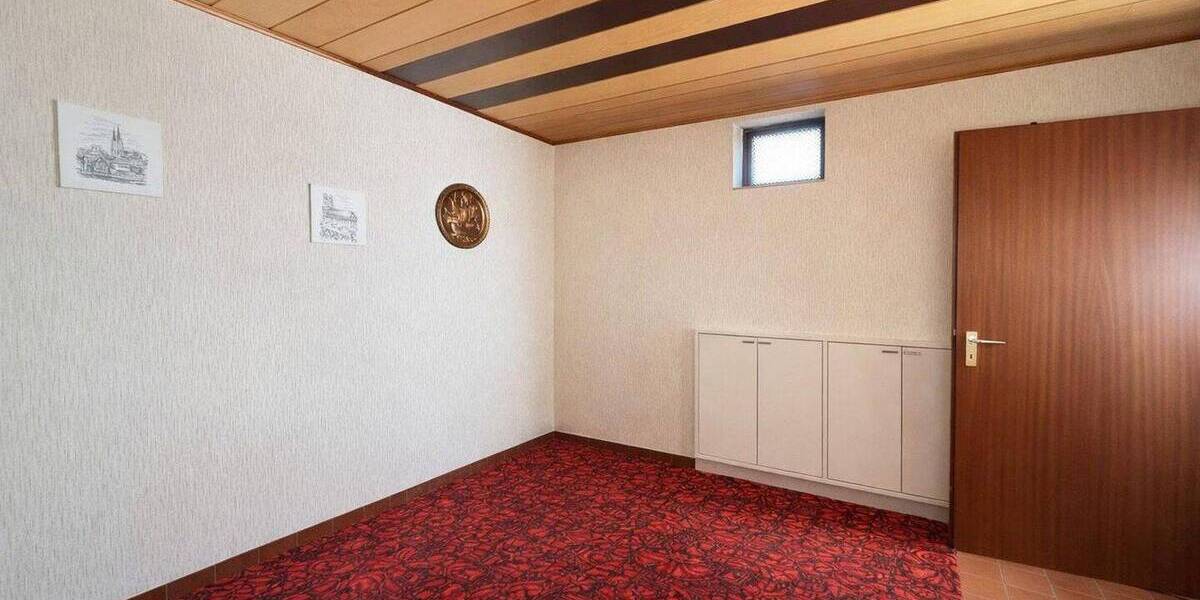 Einfamilienhaus Babenhausen - 1 Zimmer, 318 m&sup2;, 899.000&euro; | Angebot:26226270