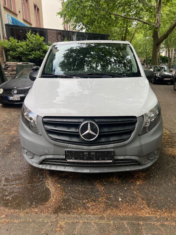 Mercedes-Benz Vito 65.500 km 13.800 € Frankfurt 60326