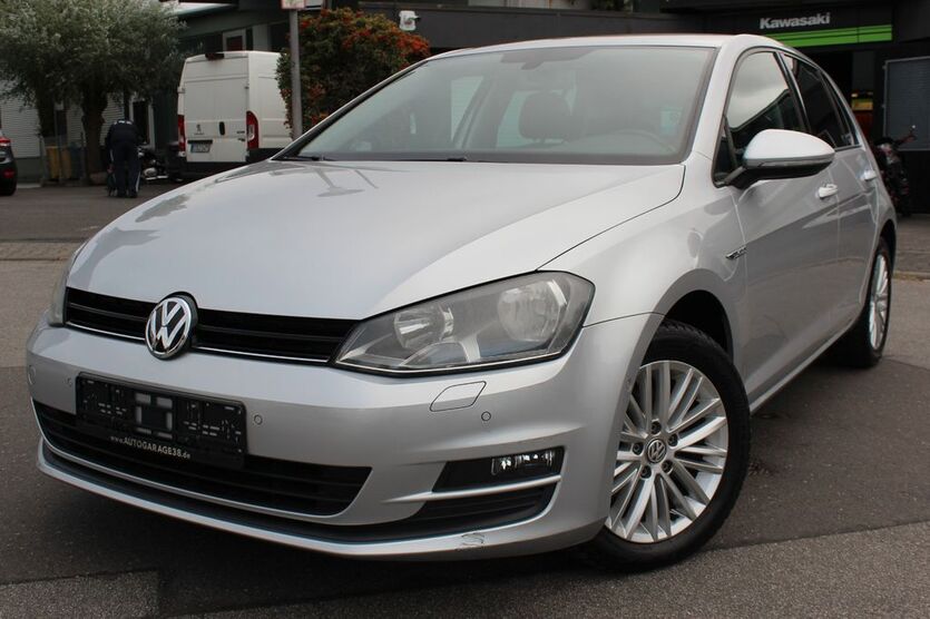 VW Golf 77.000 km 9.990 € Rüsselsheim 65428