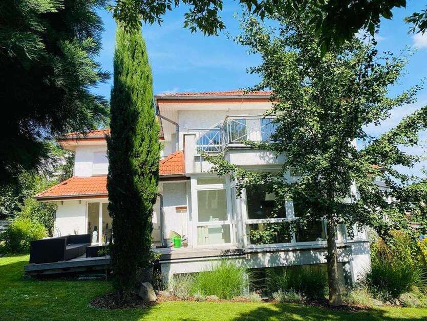 Haus zum Kaufen in Rosbach vor der Höhe 1.199.000 € 315 m²