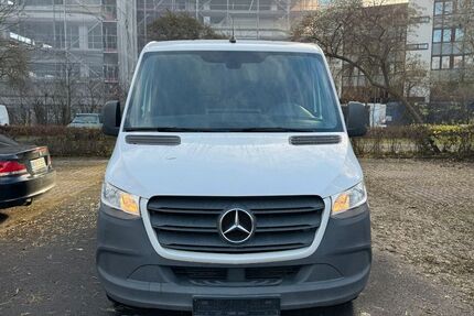 Mercedes-Benz Sprinter 216.477 km 15.500 € Steinbach 61449