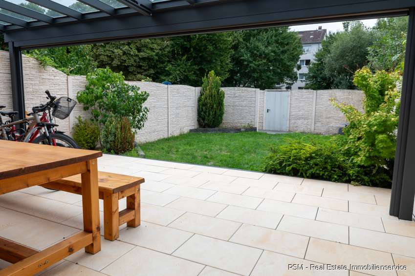 Haus zum Kaufen in Egelsbach 769.000 € 210 m² 4 zimmer