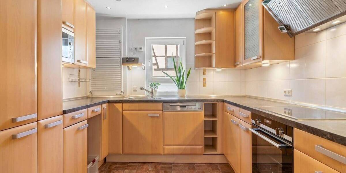 Einfamilienhaus Hofheim - 6 Zimmer, 183 m&sup2;, 649.000&euro; | Angebot:26766665