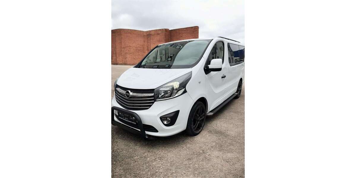Opel Vivaro 148.000 km 15.990 &euro; Rodgau 63110