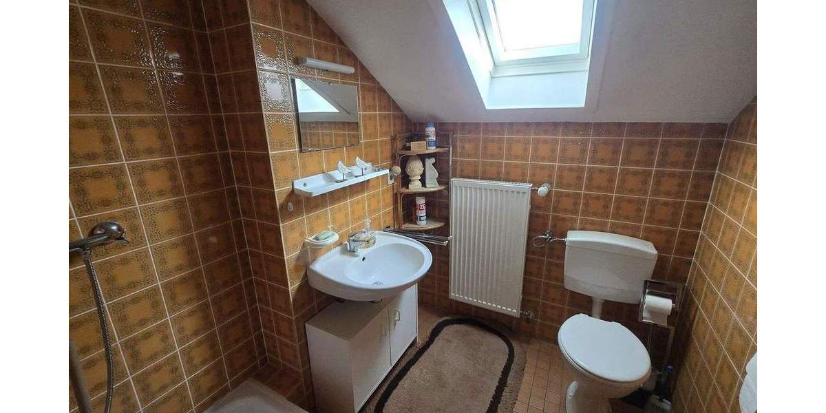 Reihenmittelhaus Aschaffenburg Damm - 5 Zimmer, 135 m&sup2;, 399.000&euro; | Angebot:25749975